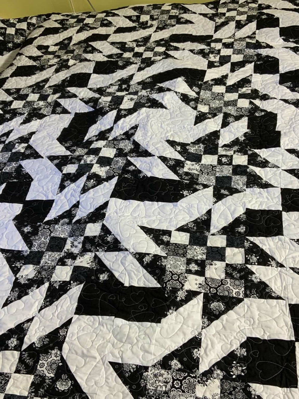 Star Shadow Quilt - Classic Black & White